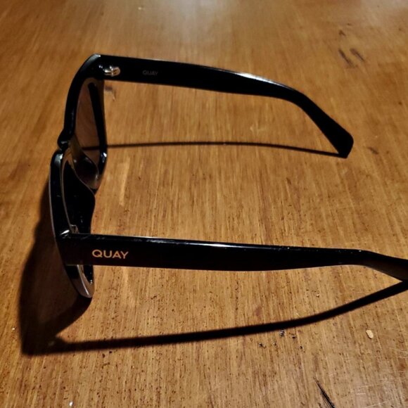 QUAY Afterhours Polarized Black Square Sunglasses EUC main image 4